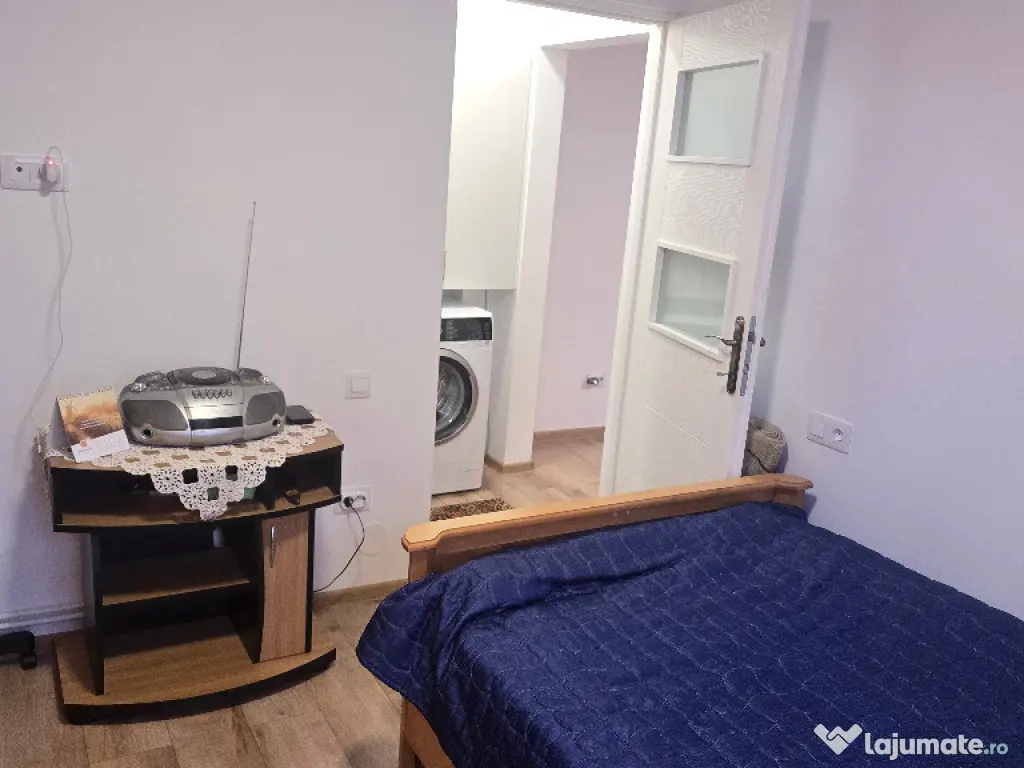 Vand apartament 2 camere, Deva, zona Maxa, etaj 1, mobilat, parcare 