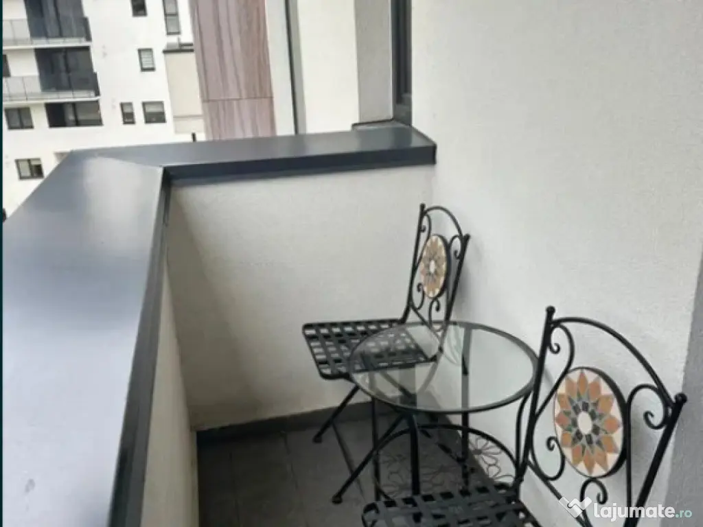 Apartament 2 camere, decomandat - zona Cosmopolit Magnolia 