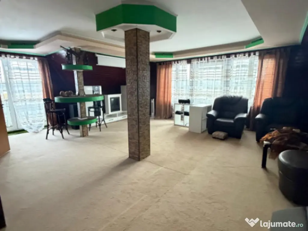 Casa spatioasa , teren 3300 mp, Dornesti 