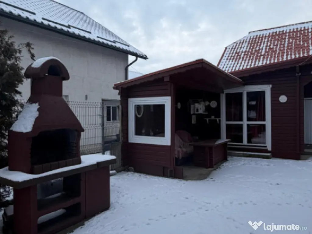 Casa spatioasa , teren 3300 mp, Dornesti 