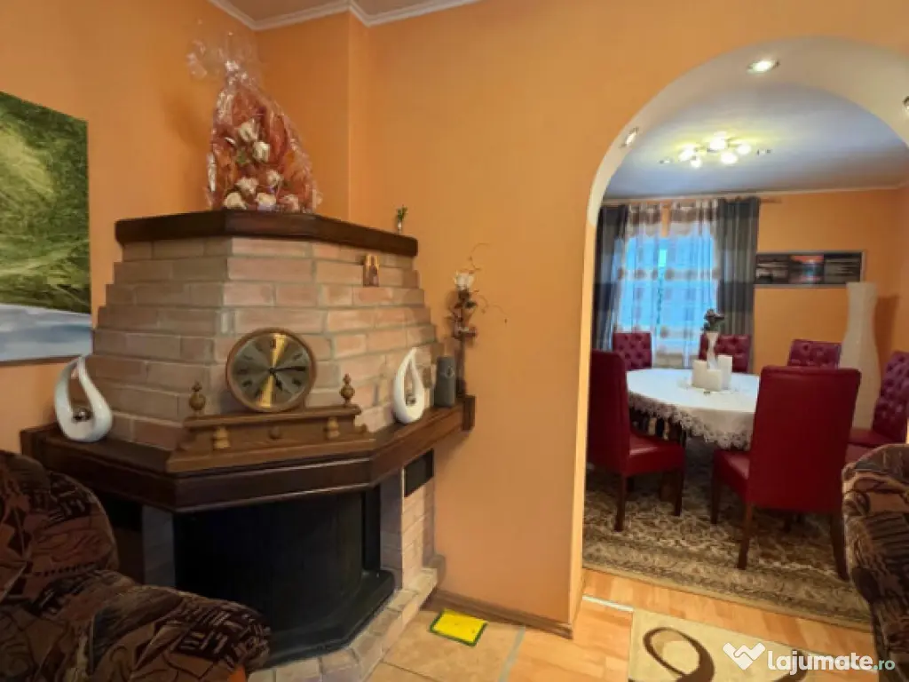 Casa spatioasa , teren 3300 mp, Dornesti 