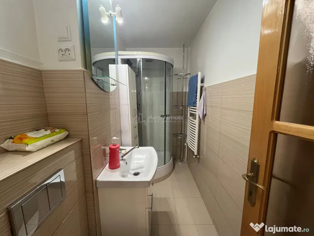 Caransebes, 2 Camere, Dec., Zona Pipirig 