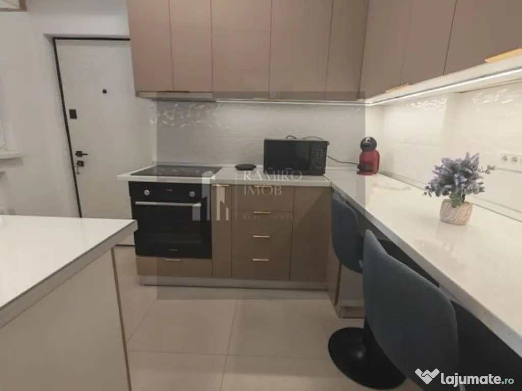 Inchiriere apartament / spatiu comercial 117mp Piata Unirii