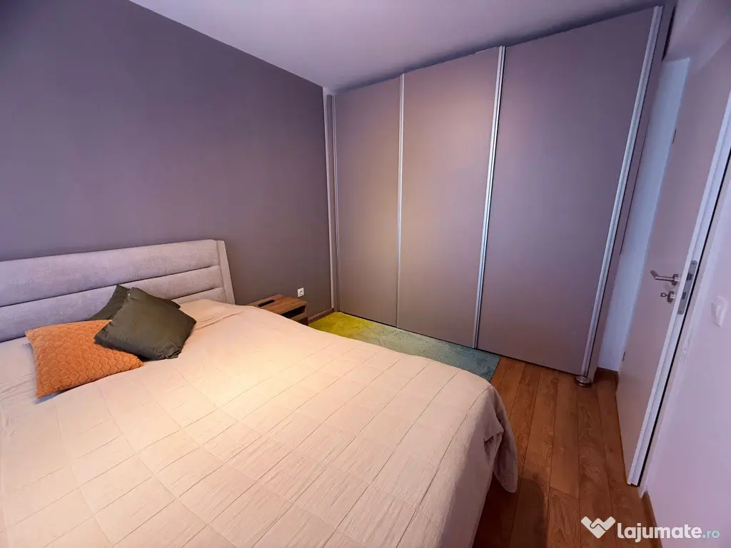 Apartament 2 camere, decomandat - zona Avantgarden 
