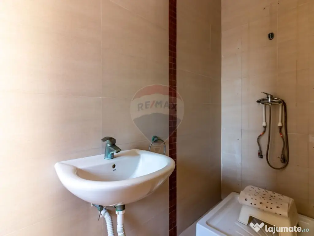 Casă / Vila de vanzare in Tunari, centru, parc, autobuz,... 