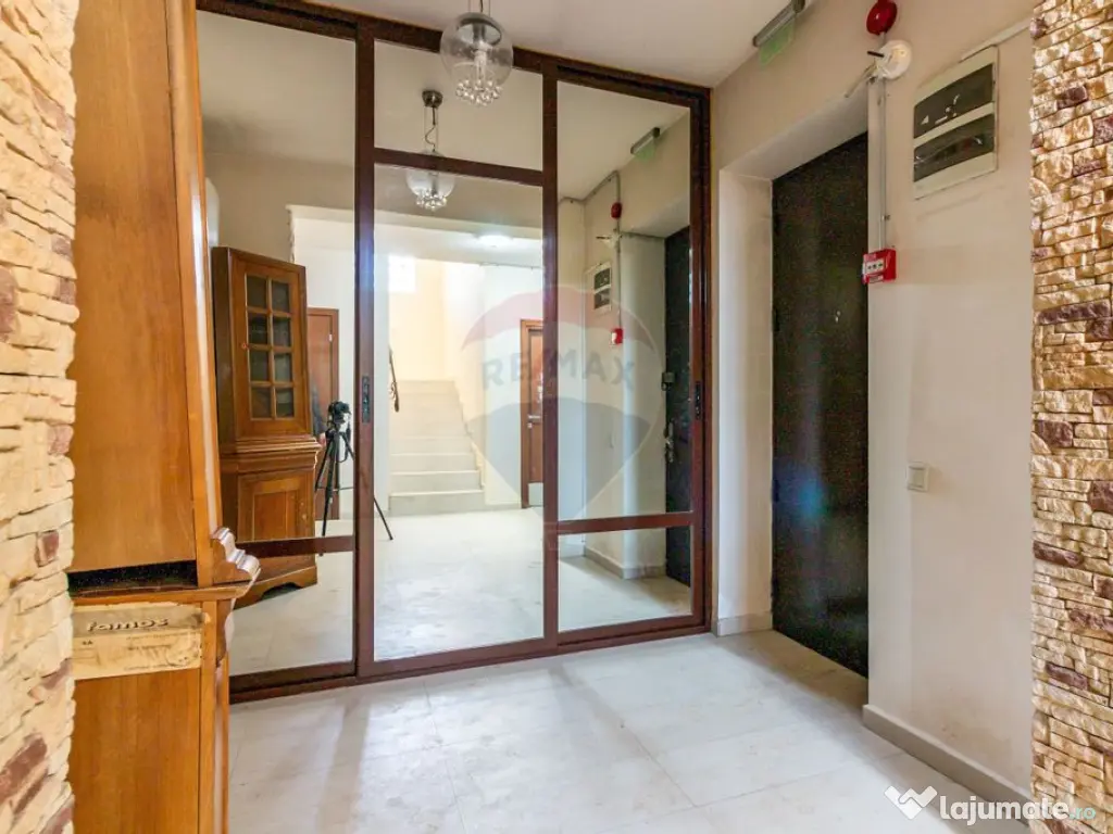 Casă / Vila de vanzare in Tunari, centru, parc, autobuz,... 