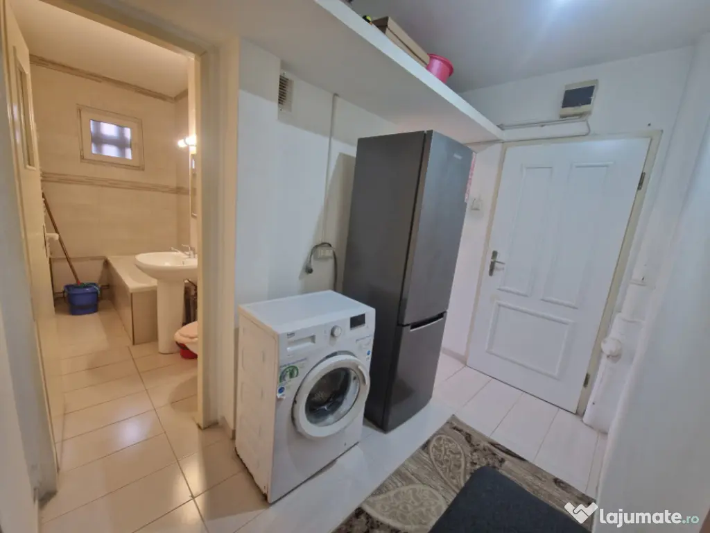 Apartament 2 camere, 38 mp, zona Traian