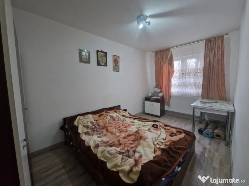 Apartament 2 camere, 38 mp, zona Traian