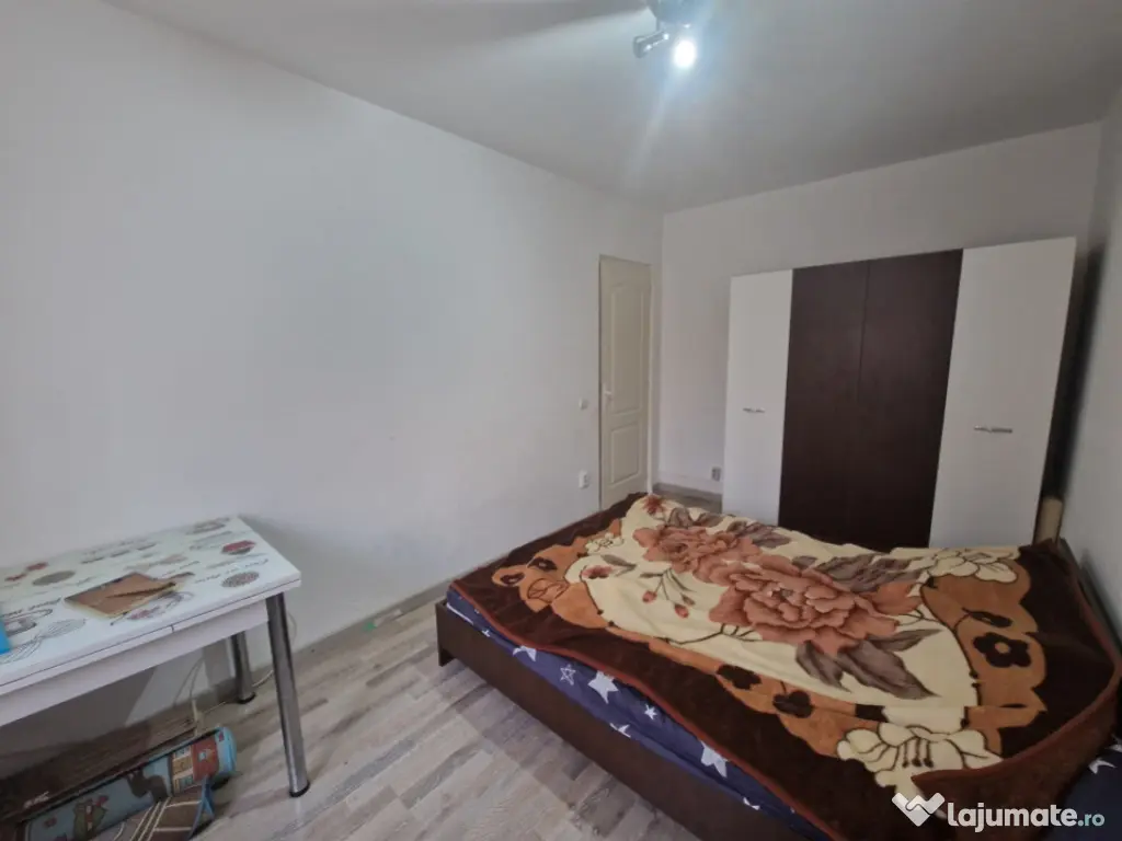 Apartament 2 camere, 38 mp, zona Traian