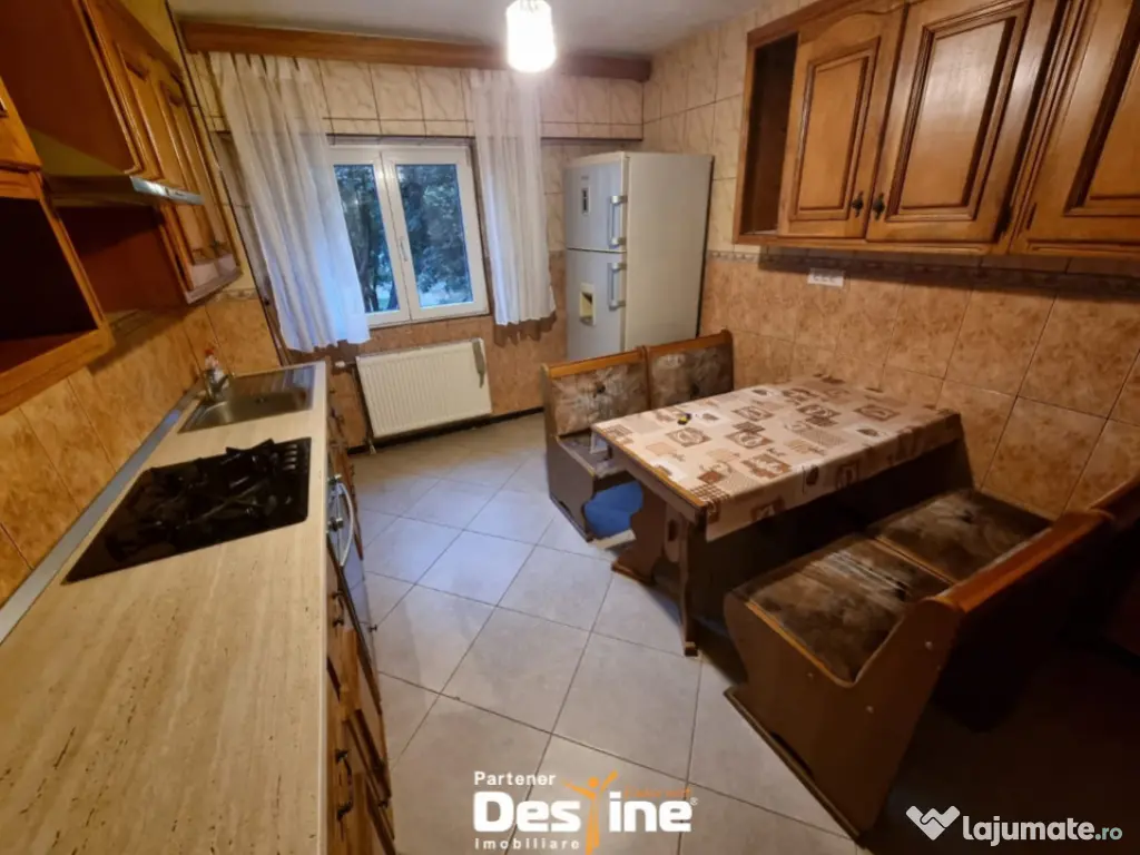 Nicolina - Apartament 4 camere, mobilat și utilat, etaj 1/4