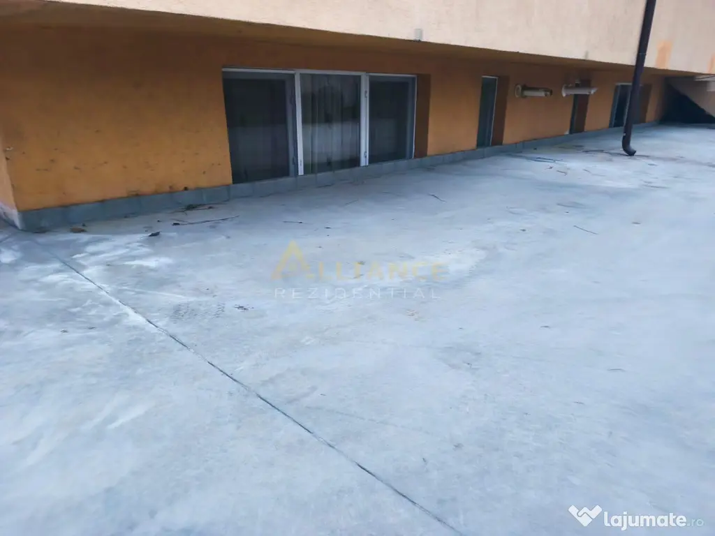 Investitie sigura! Garsoniera decomandata mobilata cu parcar 