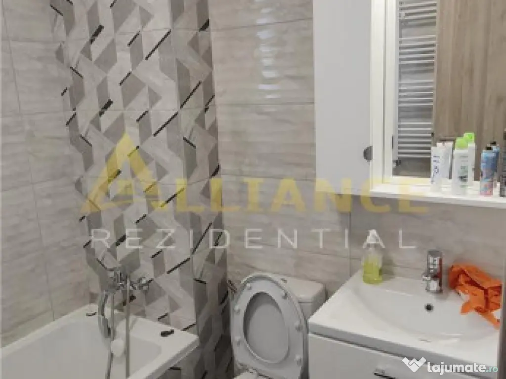 Apartament 2 camere decomandat Loc de parcare Grand Krista 