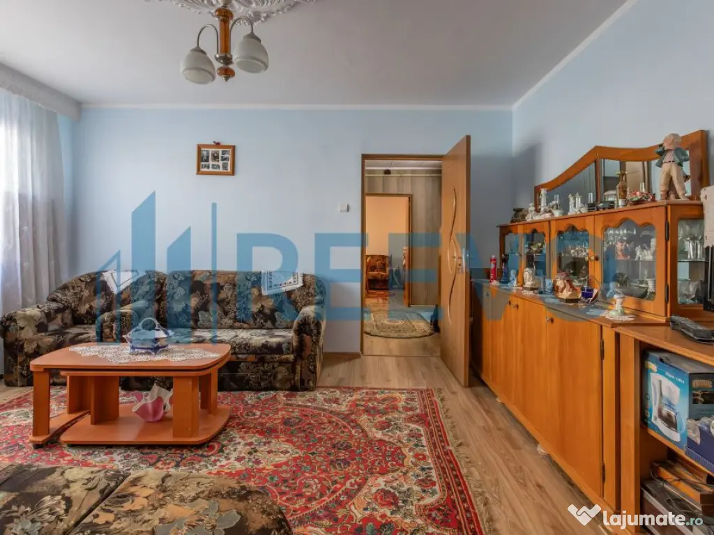 Apartament 3 camere – poziție premium, Cornisa Bistri?... 