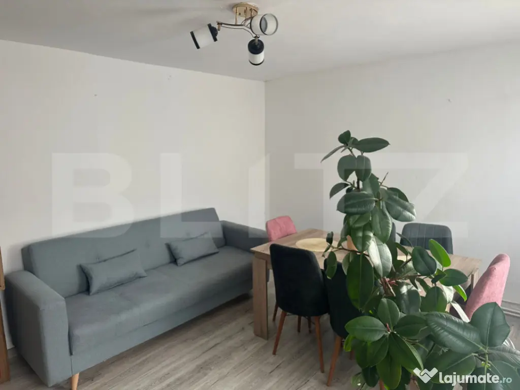 Apartament 2 camere, 48 mp, etaj 2/4, mobilat și utilat com 