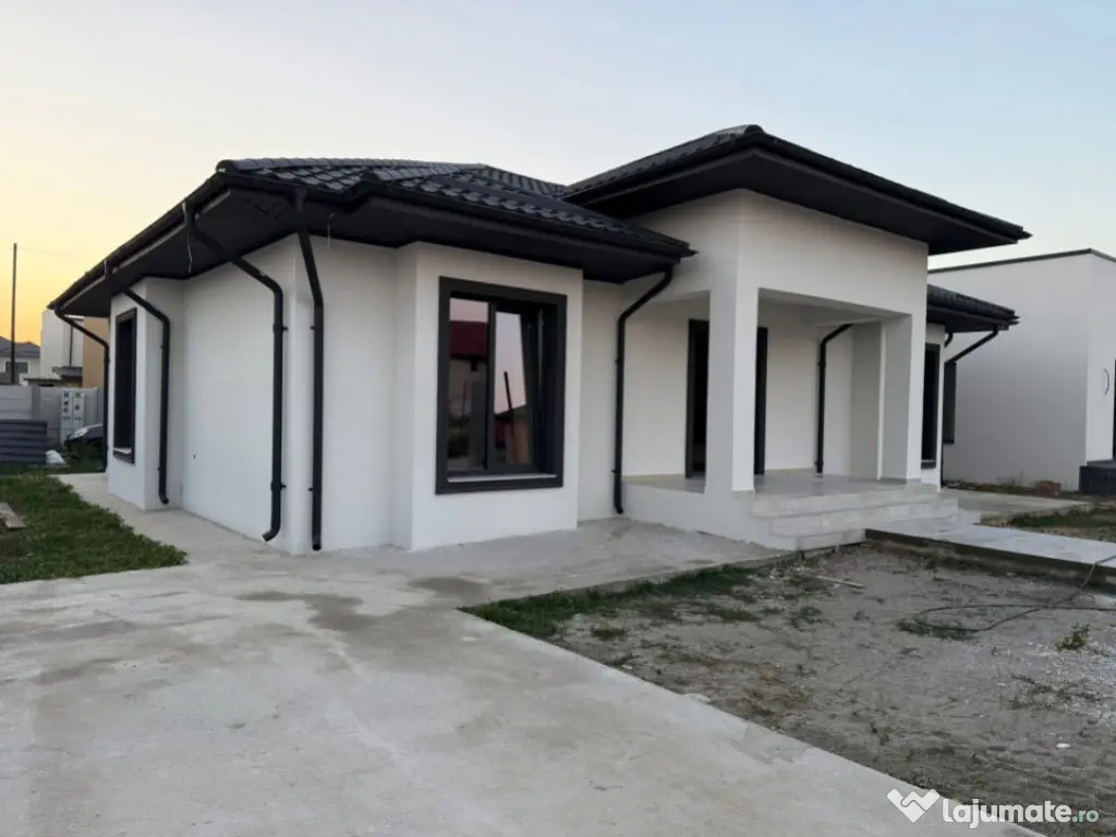 Casa , 105 mp , teren 350mp, zona Damila 