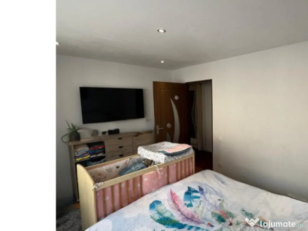 Apartament 3 camere, central, 68 mp, mobilat – Baia Sprie 