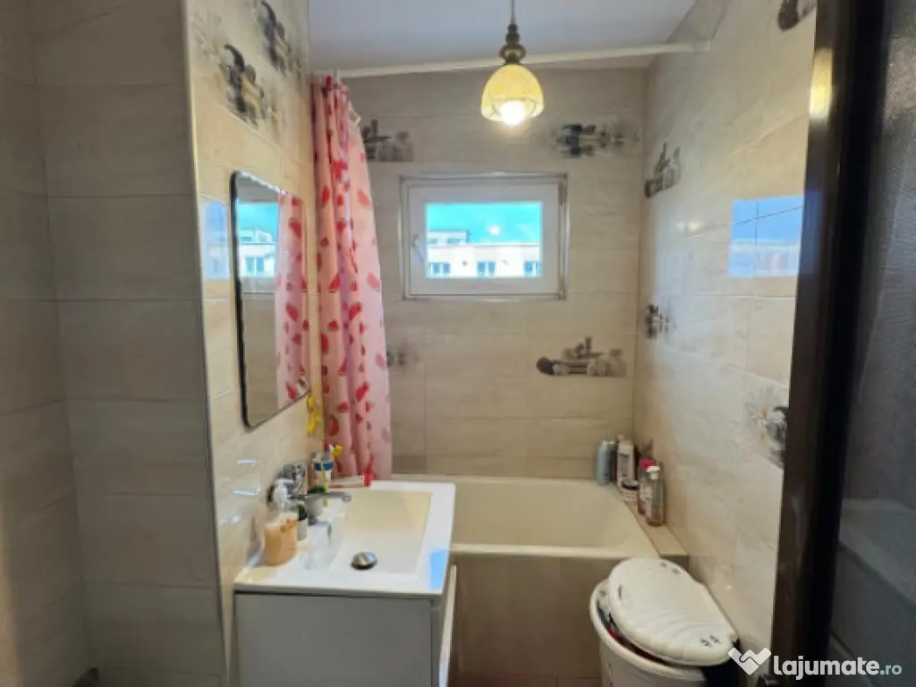 Apartament 3 camere, central, 68 mp, mobilat – Baia Sprie 