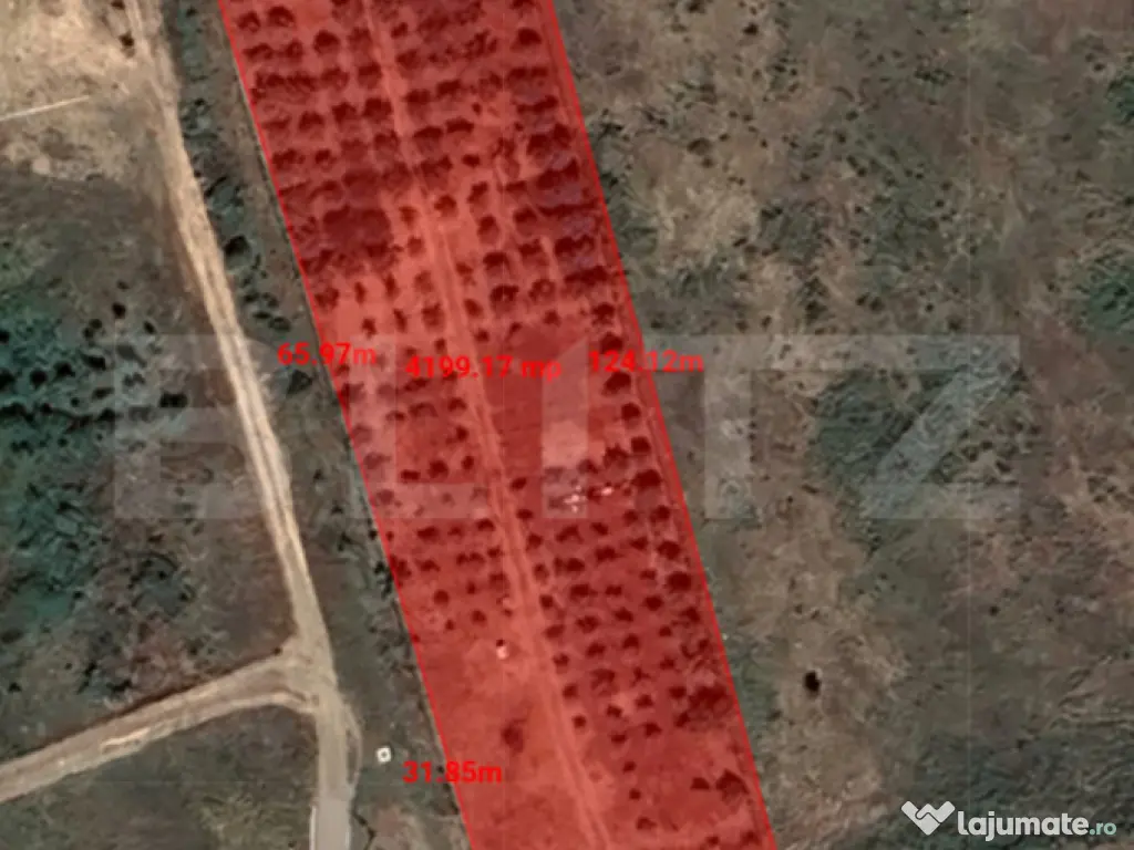 Teren intravilan - 4200 mp, parcelabil, construibil, cu liva 