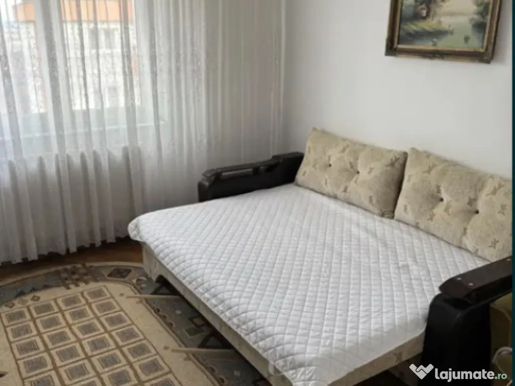 Apartament 3 camere, decomandat - zona Florilor