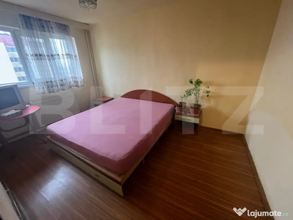 Apartament 3 camere, 70 mp, zona Micro 6 