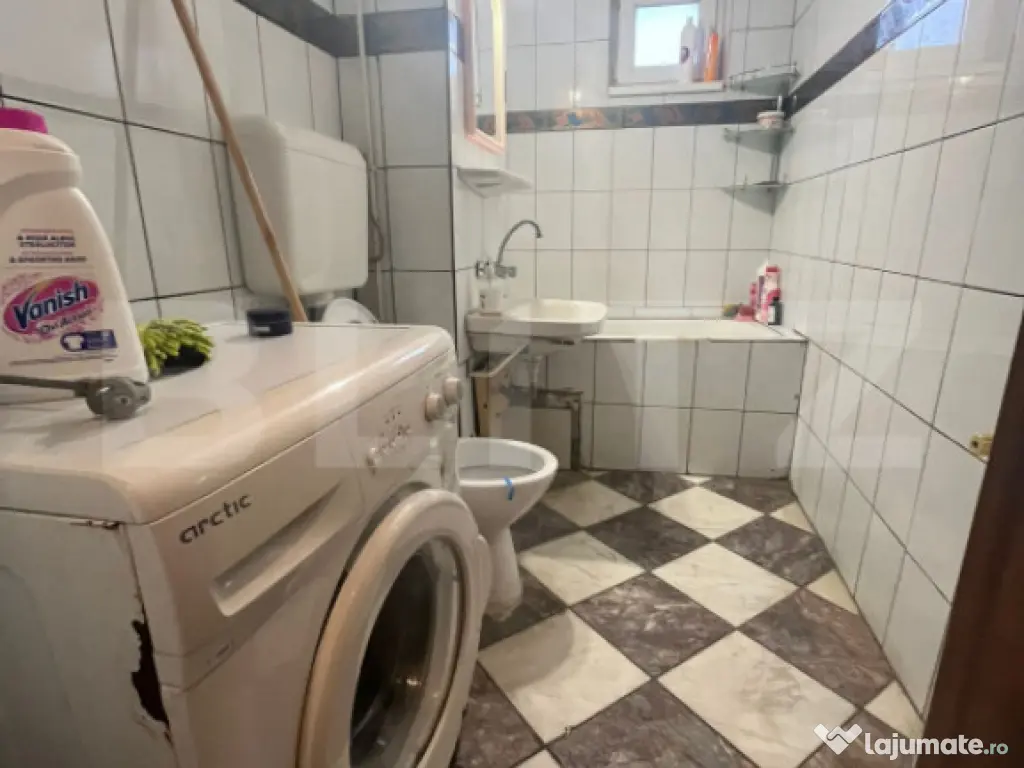 Apartament 3 camere, 70 mp, zona Micro 6 