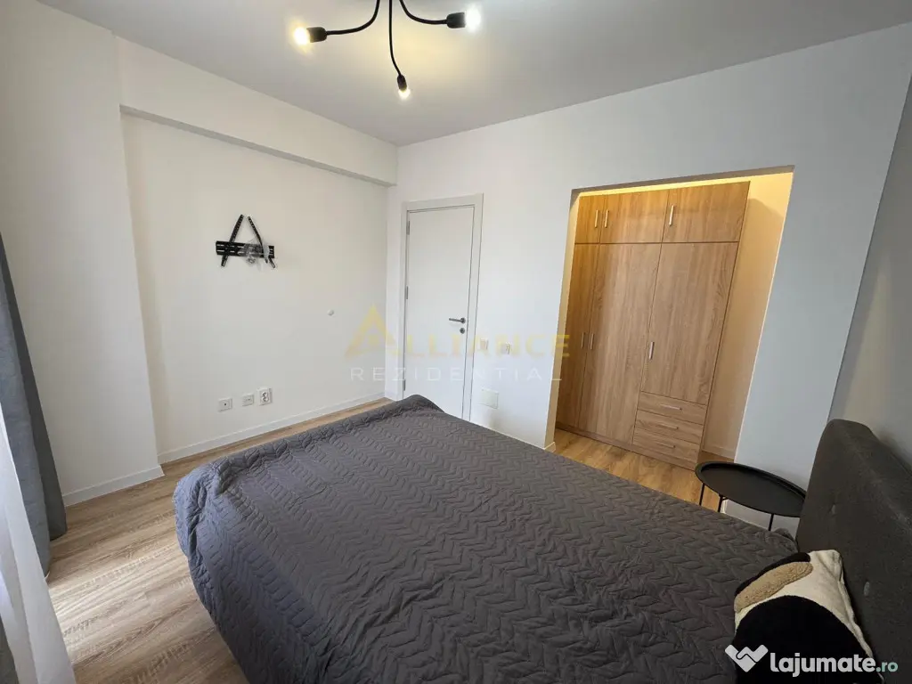 Apartament 2 camere tip studio la 10 minute de Statia de met