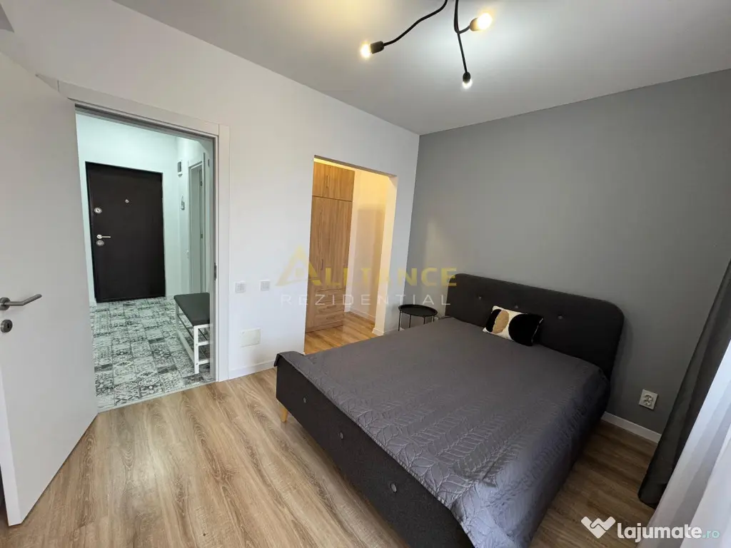 Apartament 2 camere tip studio la 10 minute de Statia de met