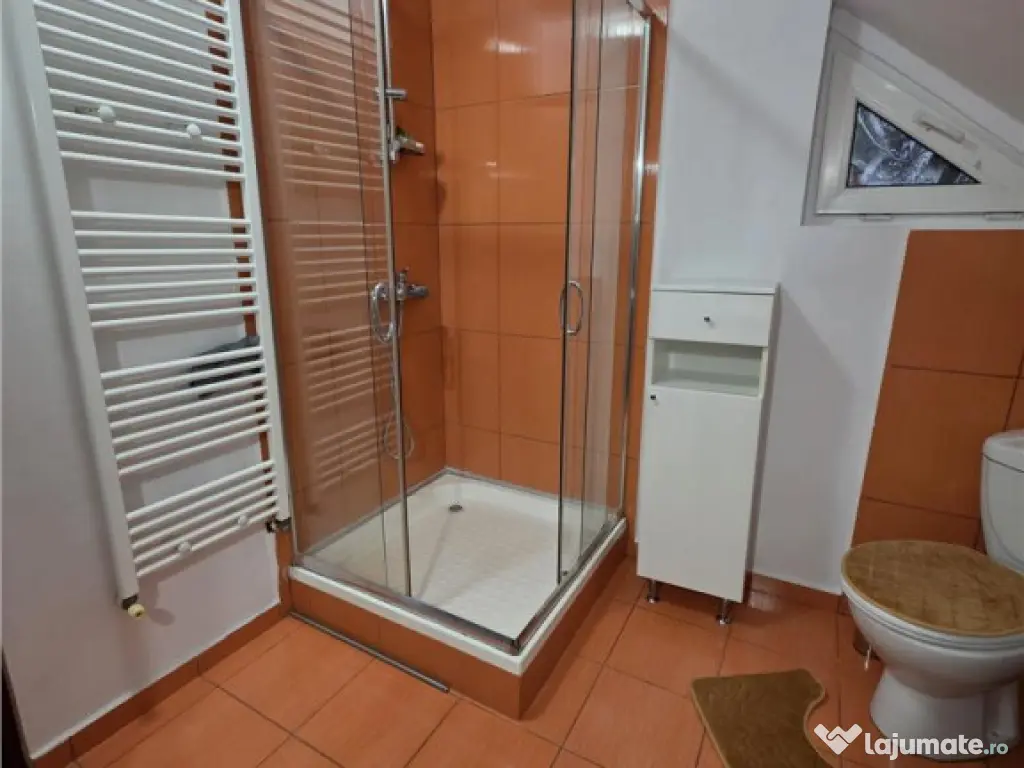 Casa de inchiriat in zona Scheii Brasovului