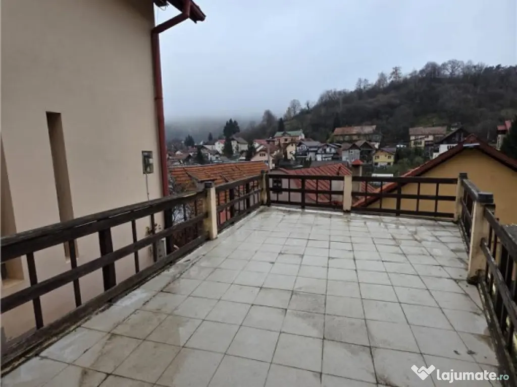 Casa de inchiriat in zona Scheii Brasovului