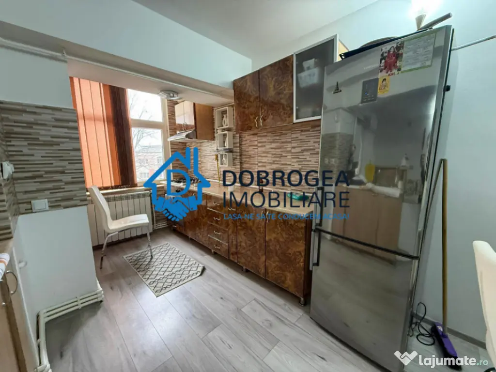 E3- 4 CAMERE DECOMANDAT ETAJ 3, CENTRALA GAZ 