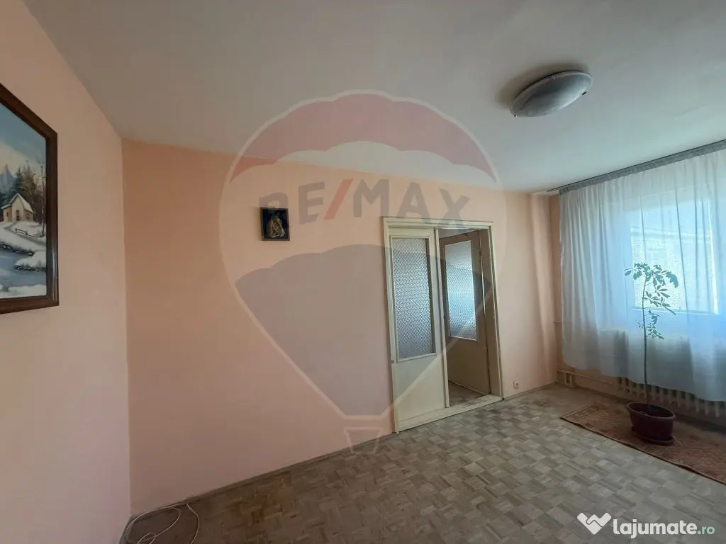 Apartament cu 2 camere de vânzare în zona Valea Rosie 