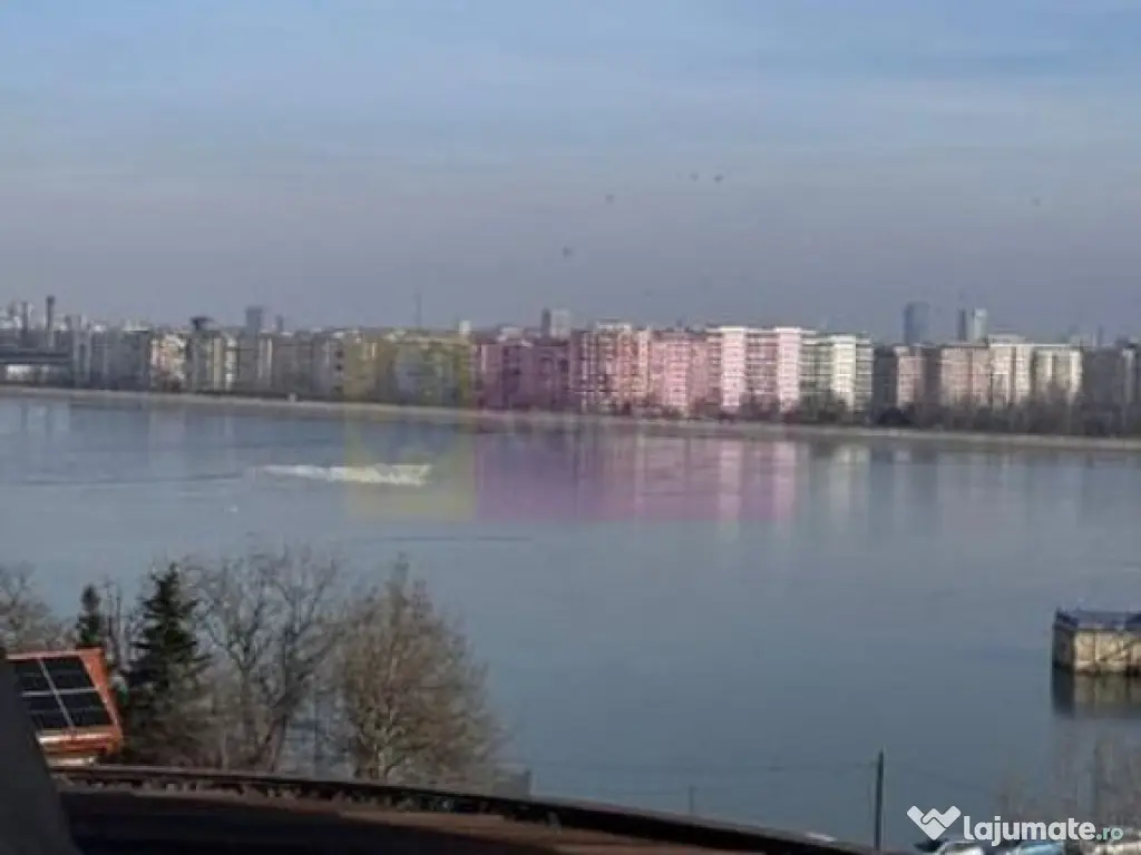 Studio de lux cu vedere la Lacul Morii