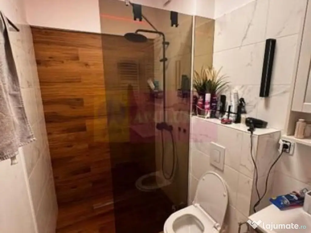 Studio de lux cu vedere la Lacul Morii 