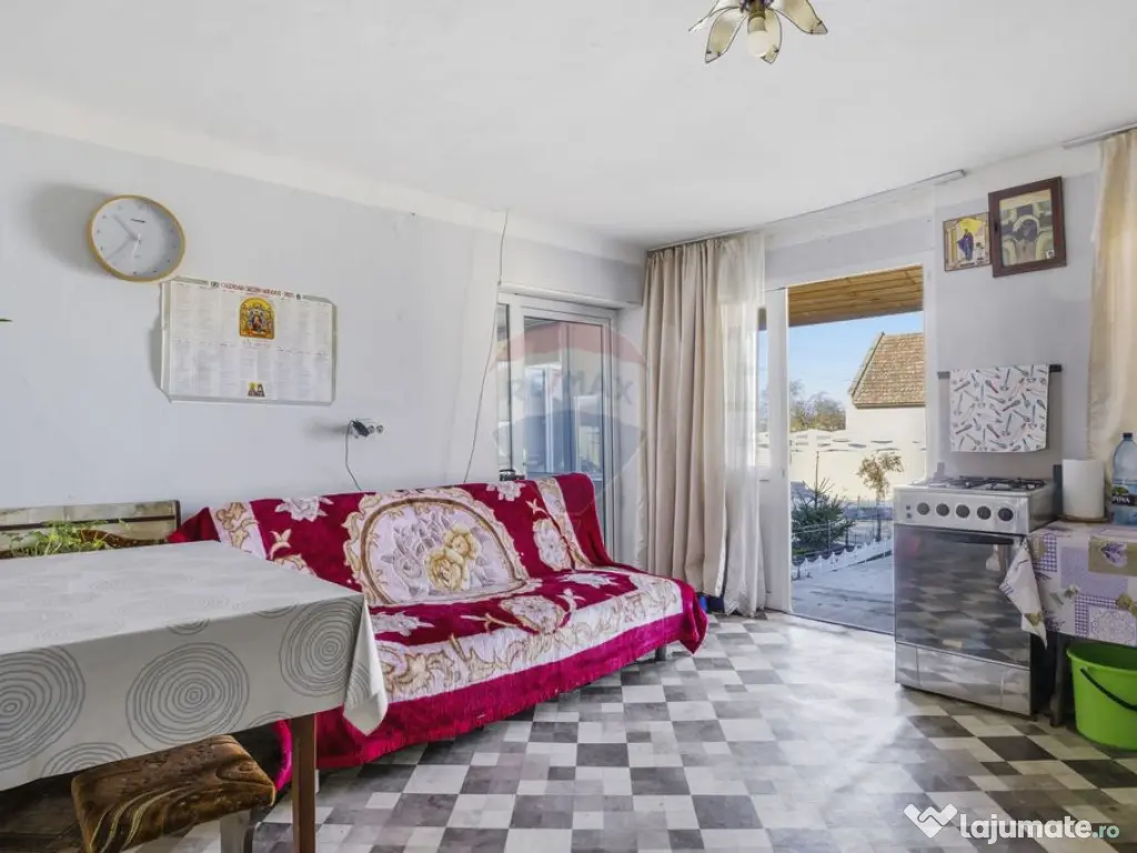 Casă renovată cu teren generos în Satu Mare,Secusigiu 