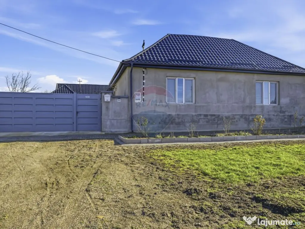 Casă renovată cu teren generos în Satu Mare,Secusigiu 