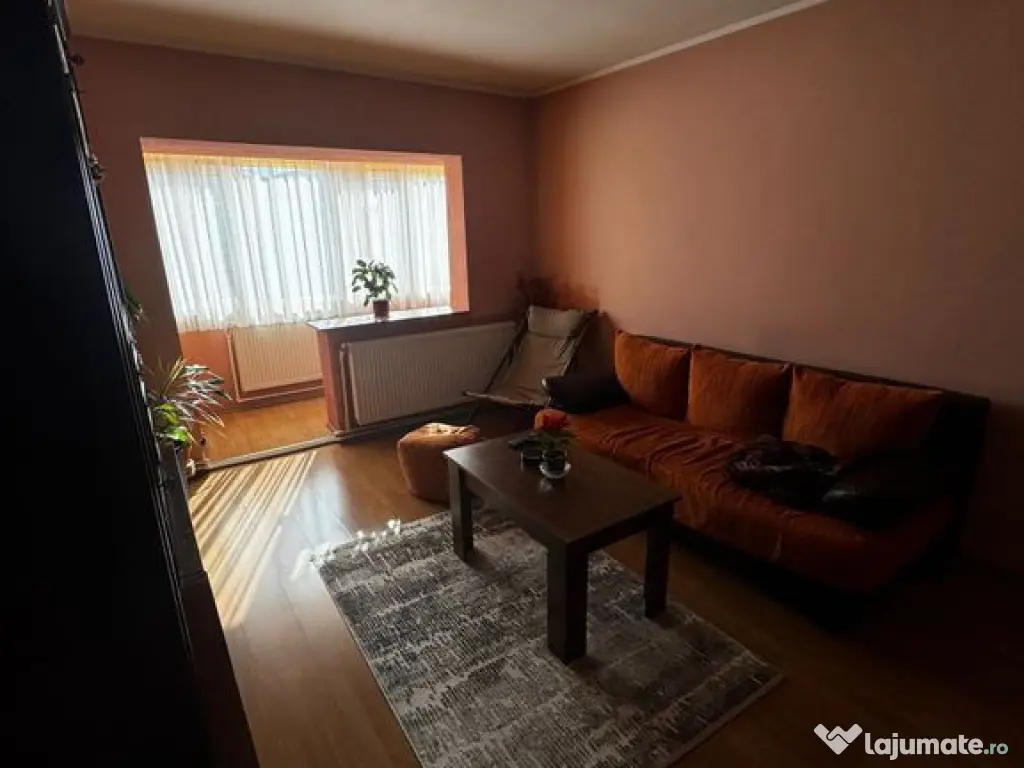 Apartament 2 camere decomandat-zona Dacia 