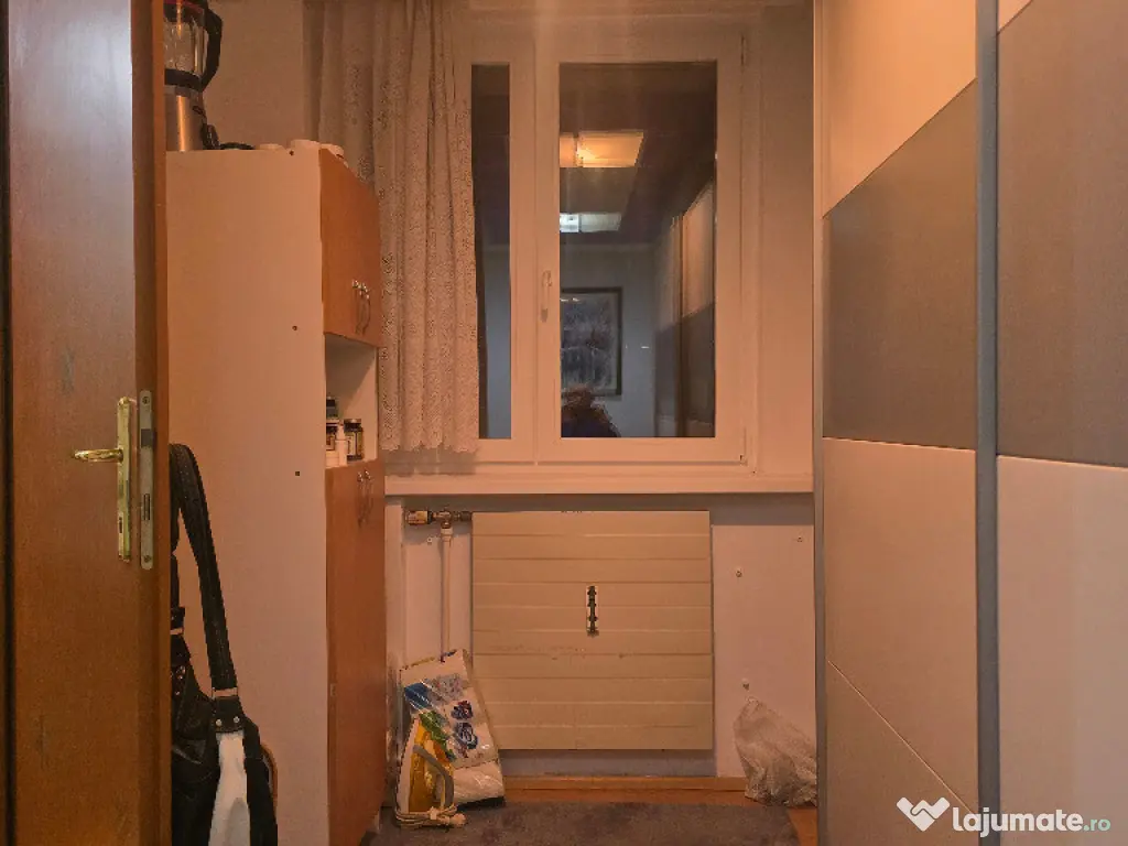 Vand apartament cu 3 camere in Deva, zona Dacia, mobilat, utilat 