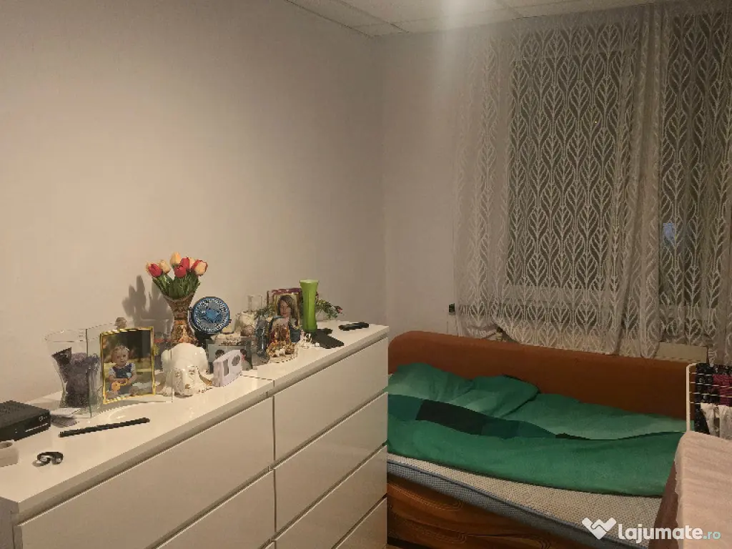 Vand apartament cu 3 camere in Deva, zona Dacia, mobilat, utilat 