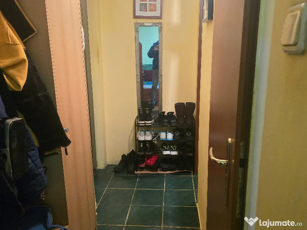 Vand apartament cu 3 camere in Deva, zona Dacia, mobilat, utilat 