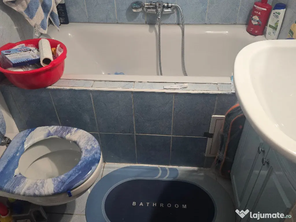 Vand apartament cu 3 camere in Deva, zona Dacia, mobilat, utilat 