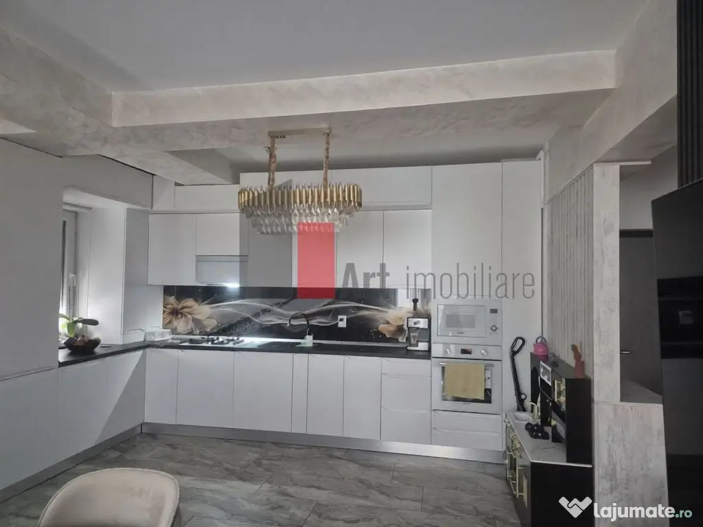 Vanzare apartament 3 camere 70 mp-Weiner Palada+loc de pa... 