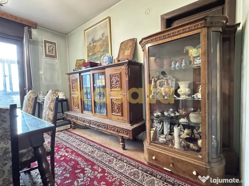 Apartament de vânzare | Ultracentral | 3 camere | Garaj ... 