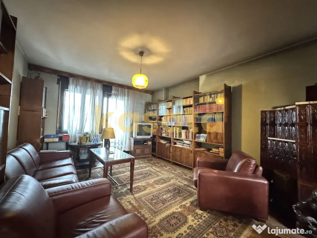 Apartament de vânzare | Ultracentral | 3 camere | Garaj ... 