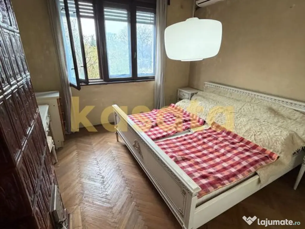 Apartament de vânzare | Ultracentral | 3 camere | Garaj ... 