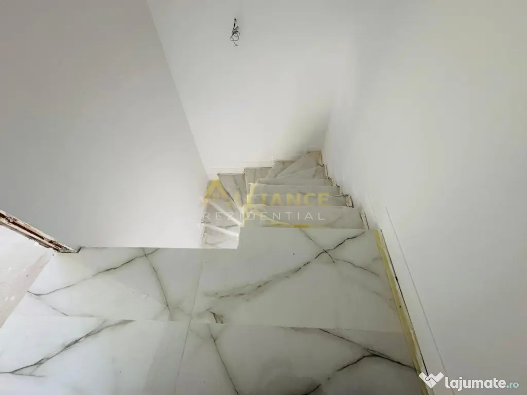 Casa moderna 133 mp utili si 2 parcari langa Grand Arena Mal 