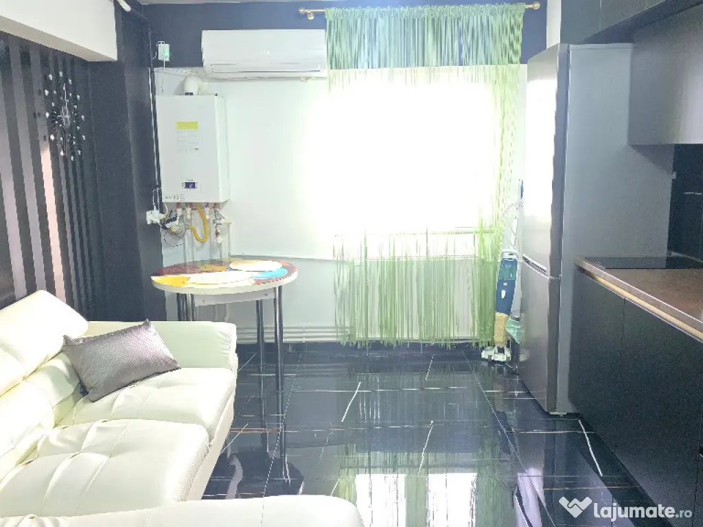 Inchiriez apartament 2 camere decomandat in Deva, zona Garii