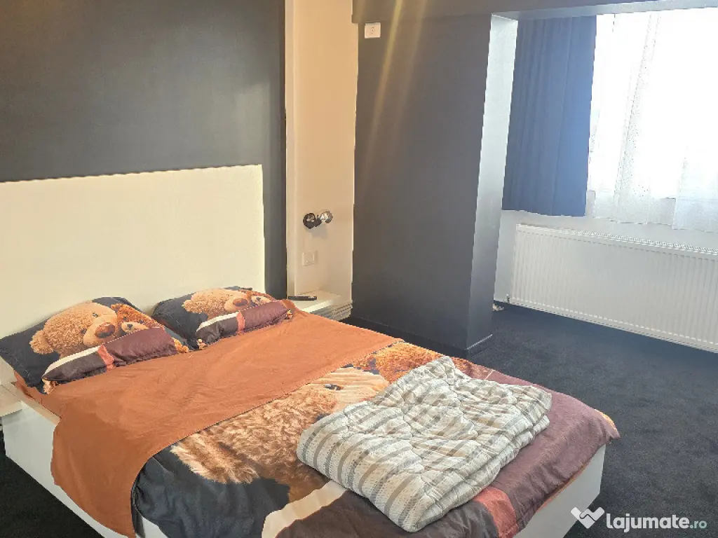 Inchiriez apartament 2 camere decomandat in Deva, zona Garii