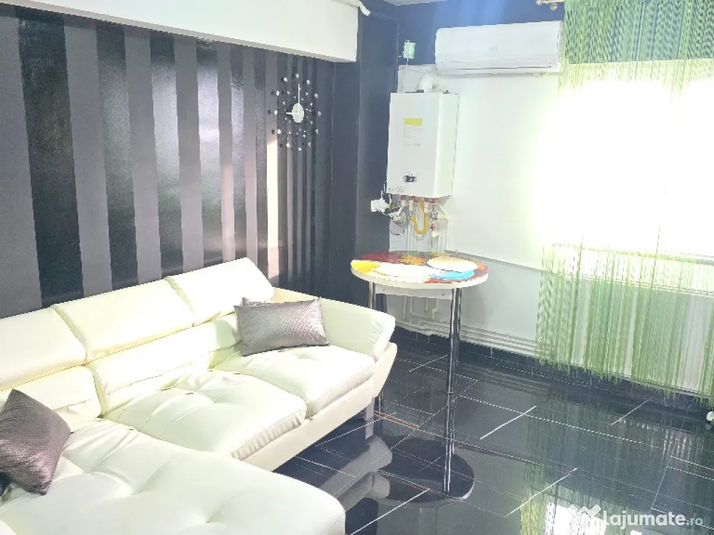 Inchiriez apartament 2 camere decomandat in Deva, zona Garii