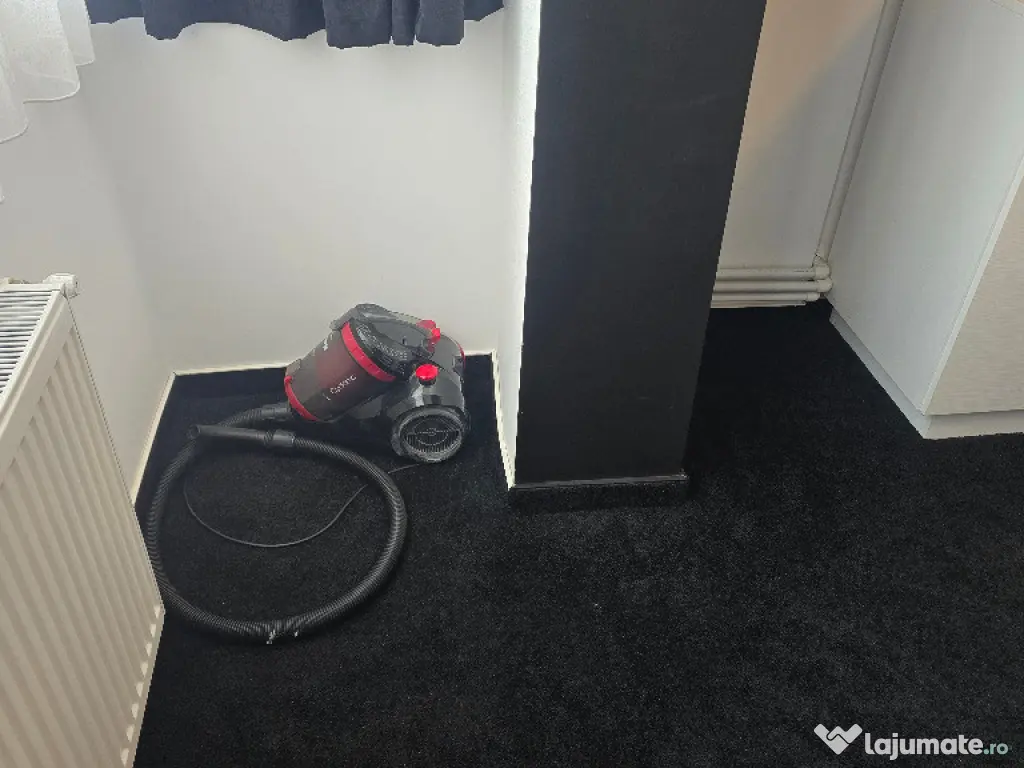 Inchiriez apartament 2 camere decomandat in Deva, zona Garii