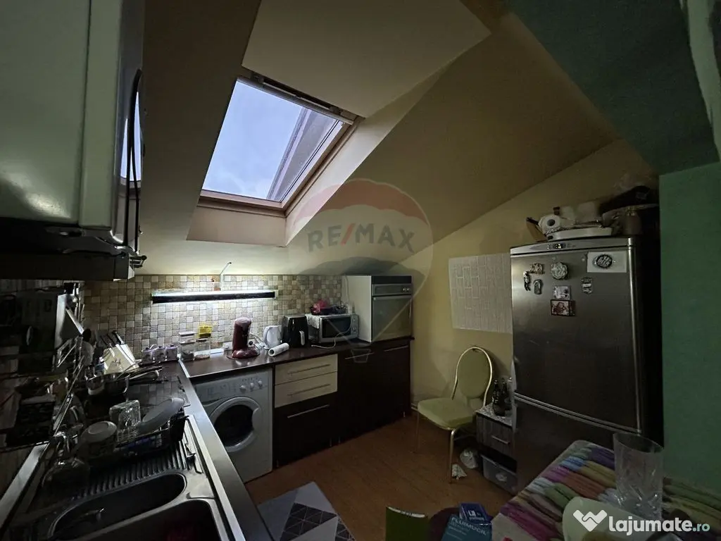 Casă / Vilă cu 5 camere de vânzare în zona Orasul Vechi 